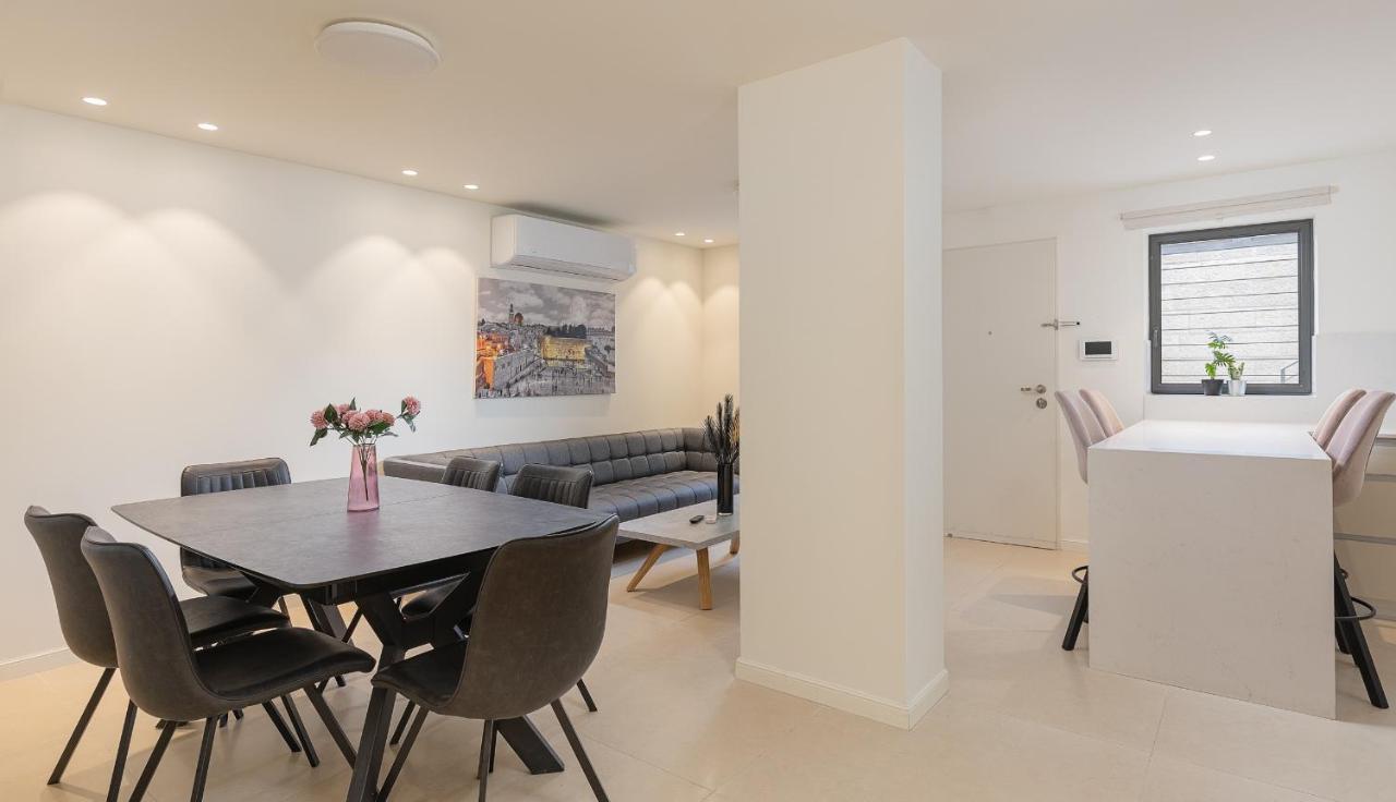 The Pearl Of Nachlaot Apartments 예루살렘 외부 사진