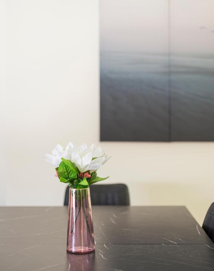 The Pearl Of Nachlaot Apartments 예루살렘 외부 사진