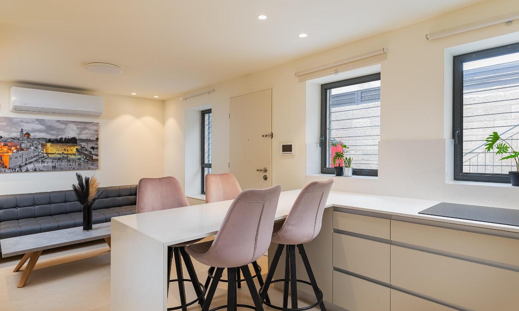 The Pearl Of Nachlaot Apartments 예루살렘 객실 사진